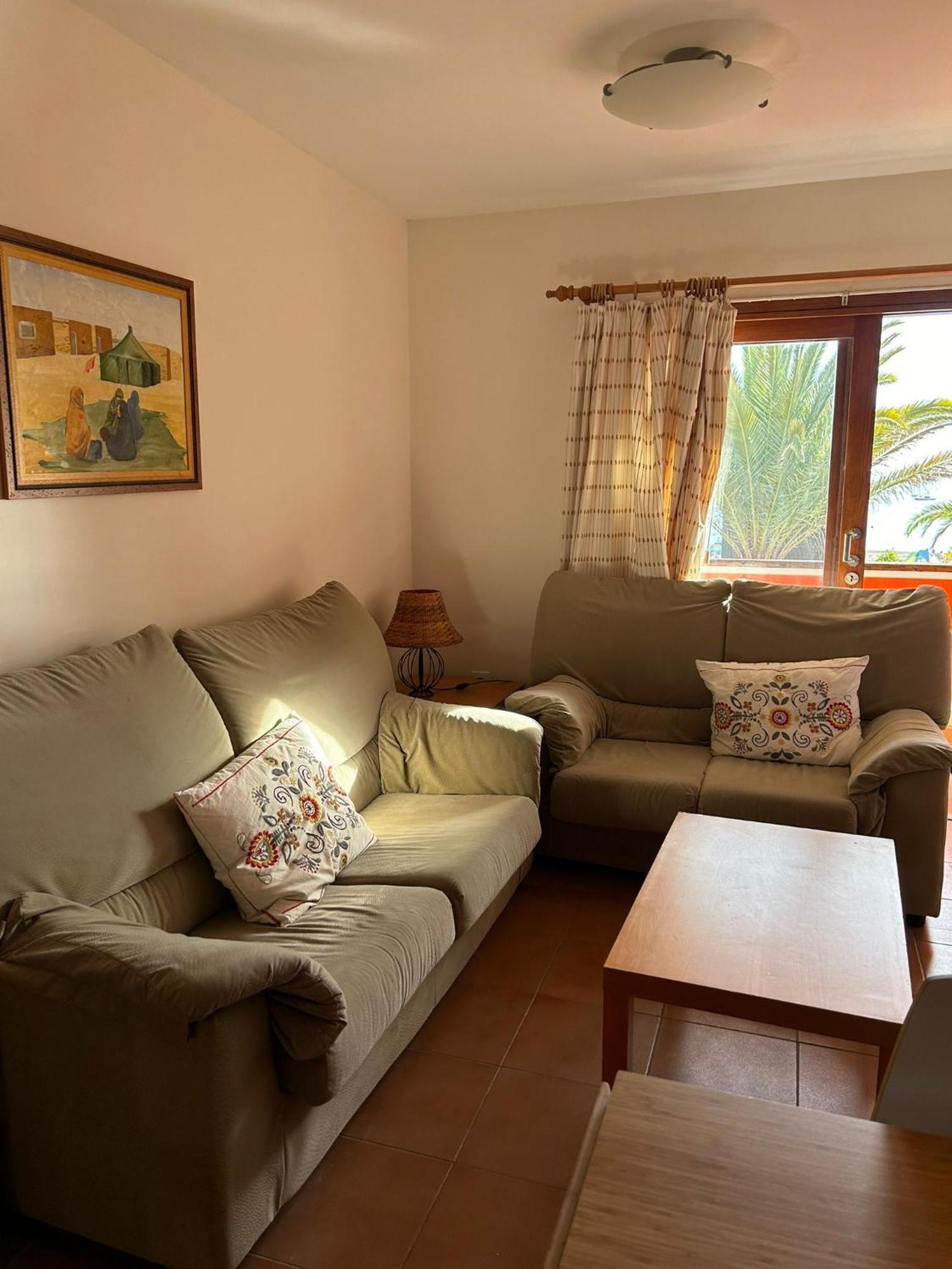 Prime Beachfront Location, Free Parking, Steps To The Sand Лос Кристианос Экстерьер фото