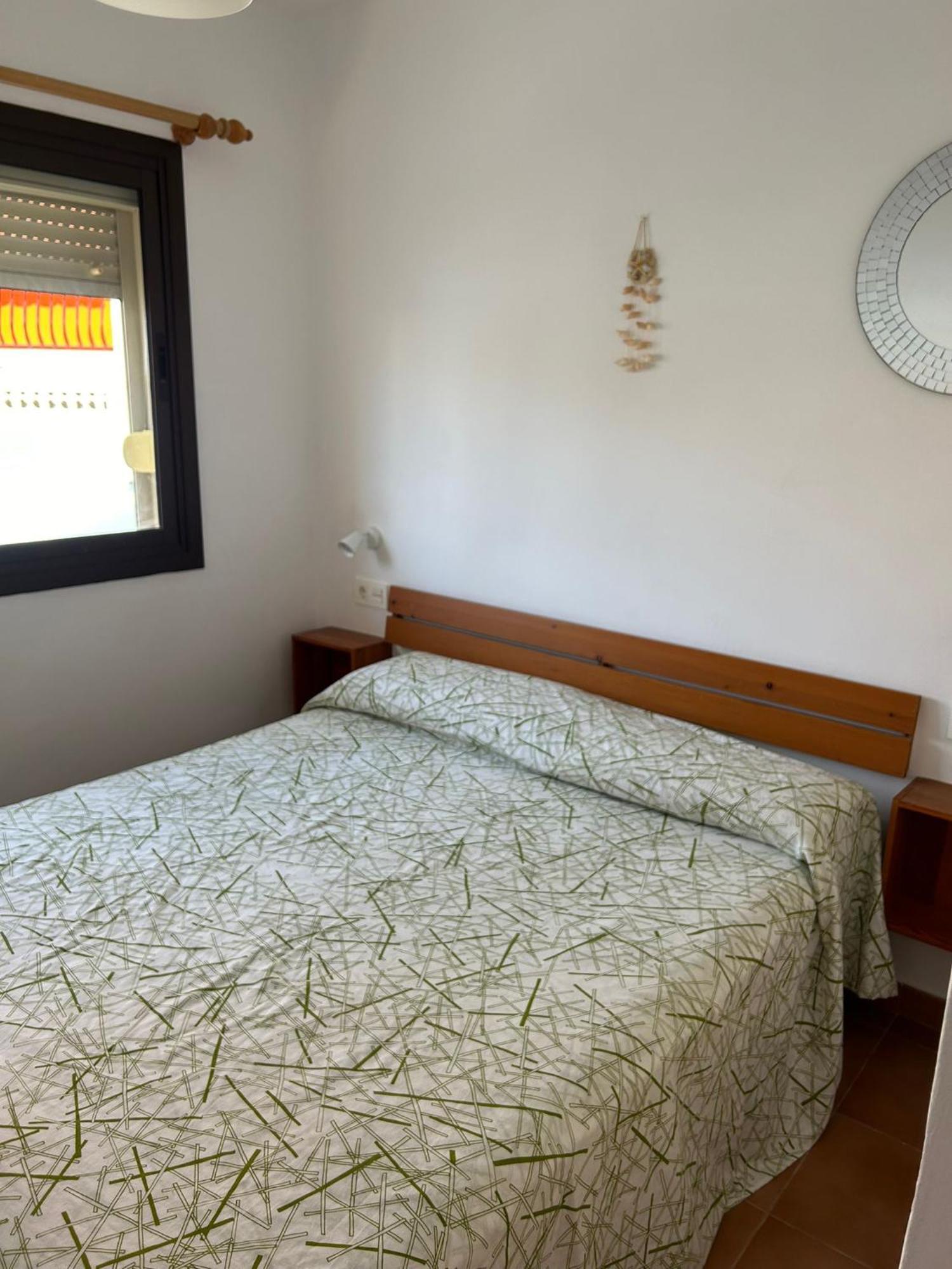 Prime Beachfront Location, Free Parking, Steps To The Sand Лос Кристианос Экстерьер фото